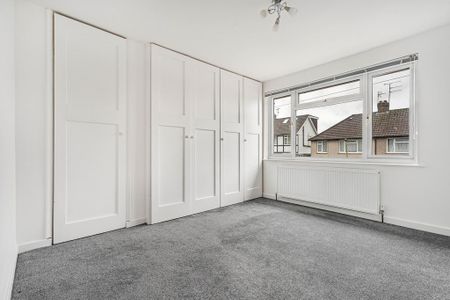 3 bedroom semi-detached house to rent - Photo 2