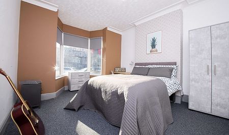 Excellent 5 bedroom student property - Photo 5