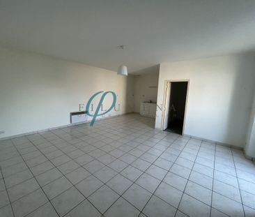 Location Appartement 3 pièces 56m² ST PIERRE MONTLIMART 49110 - Photo 5