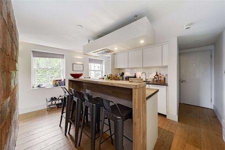 Modern two double bedroom maisonette located just off King Street - Photo 3