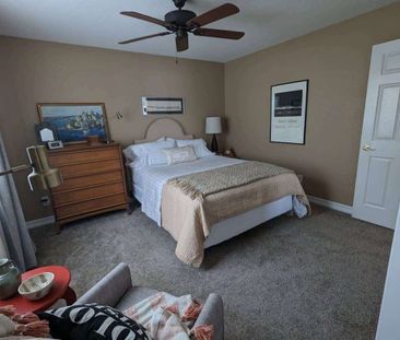 Shepparton - Photo 1