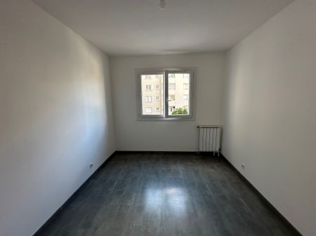 Appartement 5 pièce(s) 3 chambre(s) 87.36 m² - Photo 3