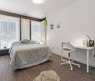 Deluxe Room - Place Du Boulevard (Males Only) - Photo 3