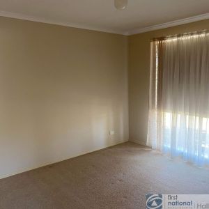 8 Carina Terrace, 3977, Cranbourne West Vic - Photo 2