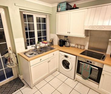 3 bedroom terraced house to rent - Photo 6