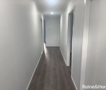 7 Chitwan Road, Tarneit VIC 3029 - Photo 4