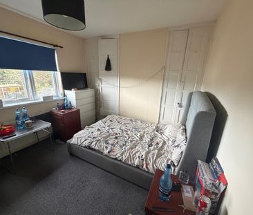 Pembroke Road, Northampton - Photo 2