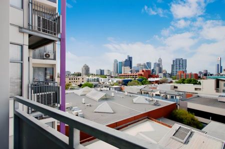 One Bedroom Apartment - Photo 4