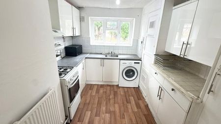 Camelford House, Romford, RM3 9BU, Property for rent - Photo 2