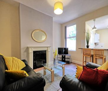 3 bedroom terraced house to rent - Photo 1