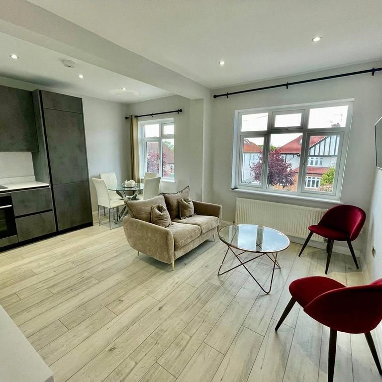 3 bedroom maisonette to rent - Photo 1