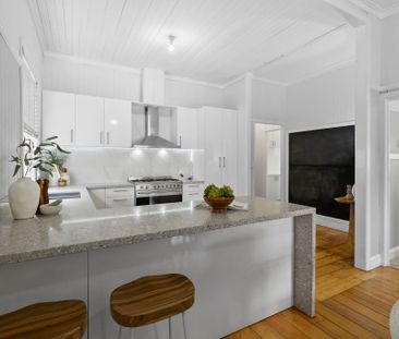 Charming Queenslander with Modern Comforts - Photo 4