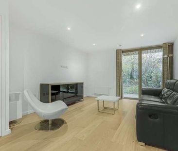 Hornsey Road, London, N7 - Photo 4