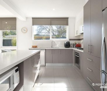 23 Elsie Avenue, Seaford VIC 3198 - House For Rent | Domain - Photo 5