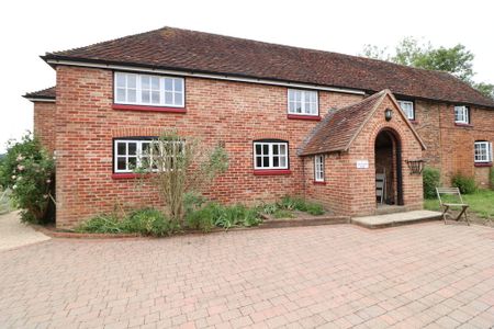 Blackbrook Road, Dorking - 4 bedrooms Property for lettings - Seymours - Photo 2