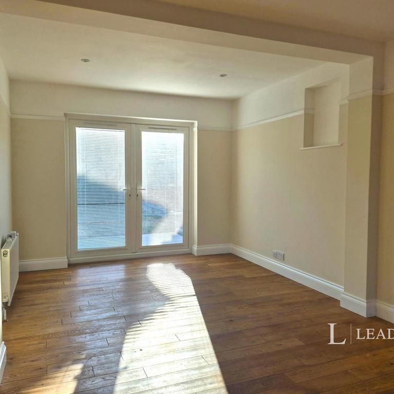 5 bedroom detached house to rent - Photo 1