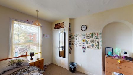 2 bedroom terraced house to rent - Photo 2