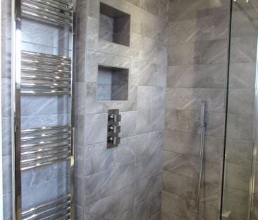 3 bedroom end of terrace house to rent - Photo 1