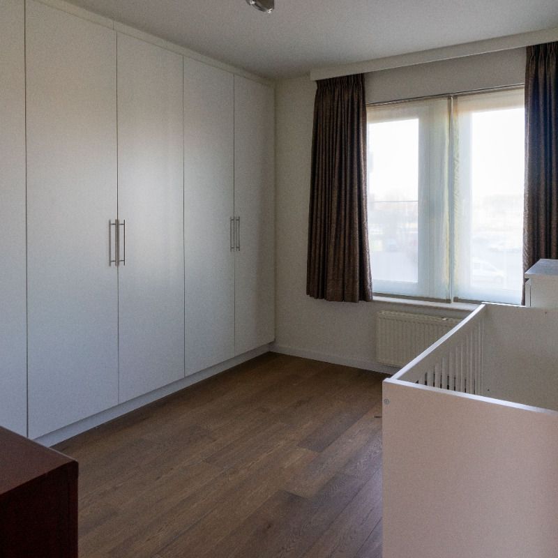 Zeer ruim 2 slaapkamer appartement in centrum Herentals. - Photo 1