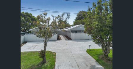 NEAR NEW BEACHSIDE STUDIO IN BRIGHTON - Photo 4