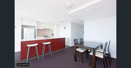 MGM MARTIN – TWO BEDROOM APARTMENT - Photo 3