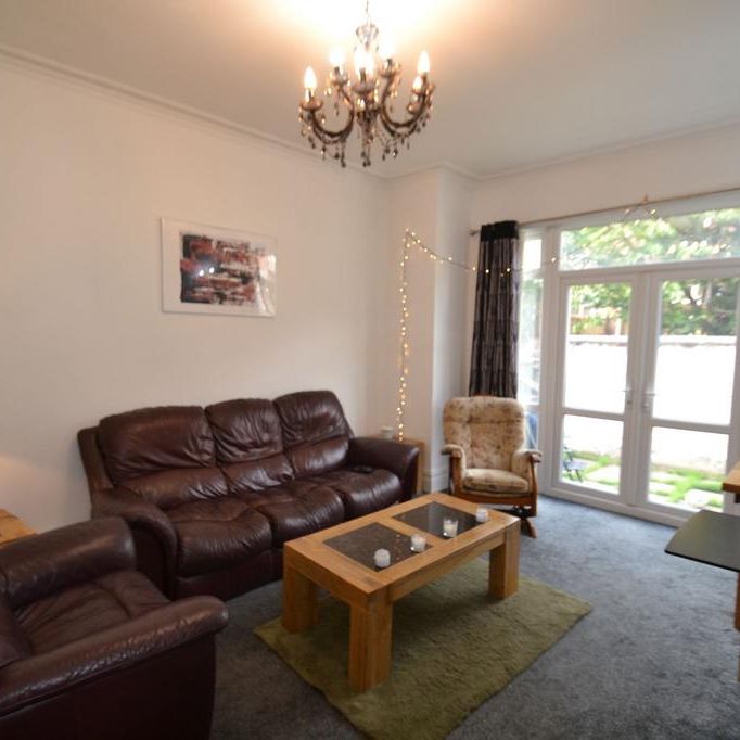 5 bedroom house to rent - Photo 1