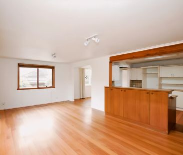 3 Bed, 1 Bath - Photo 3