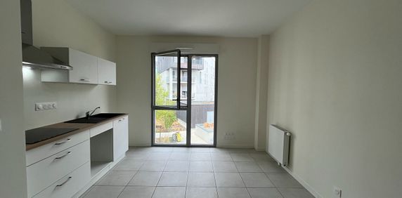 Location Appartement 1 pièce 25m² - Photo 2