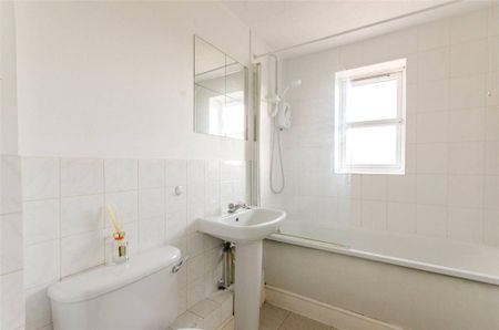 2 bedroom end of terrace house to rent - Photo 5