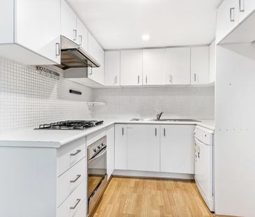 2/7a Ivy Street (enter Via Lander Street), Darlington NSW 2330 - To... - Photo 3