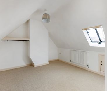 2 bedroom semi-detached house to rent - Photo 5