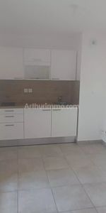 Location Appartement 2 pièces 46 m2 à Bourgoin-Jallieu - Photo 4