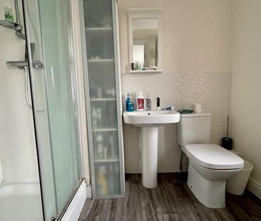 4 bedroom House To Let - Photo 6