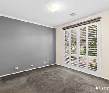 Charming Four Bedroom Family Home - Photo 2