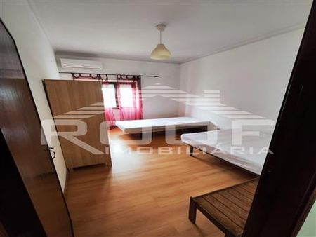 Moradia T5 - Photo 2