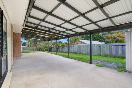 15 Dorsey Street, Crestmead QLD 4132 - House For Rent | Domain - Photo 3