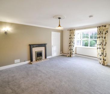 6 bedroom detached house to rent - Photo 1