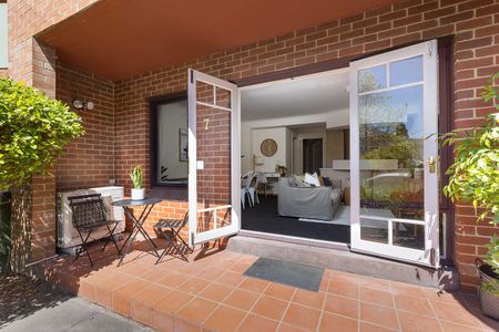 7/10 Royal Lane, Fitzroy VIC 3065 - Photo 4