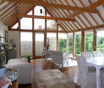 4 bedroom detached house to rent - Photo 1