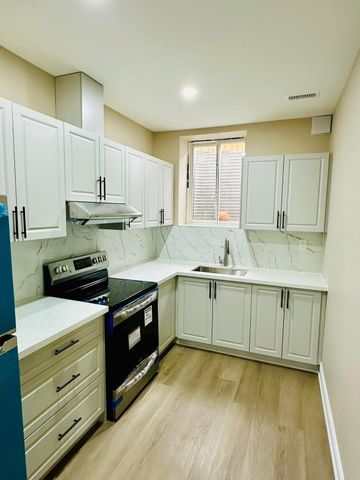 For Lease - 3 Elverton Crescent, Brampton, Ontario - Photo 4