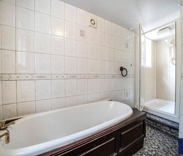 4 bedroom semi-detached house to rent - Photo 2