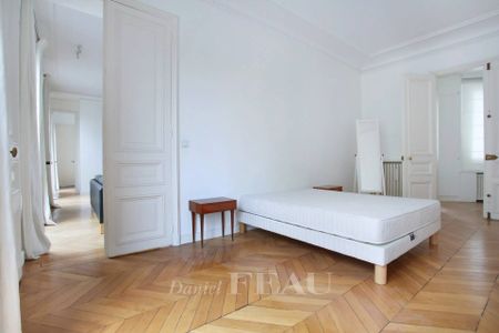 Location appartement, Paris 8ème (75008), 3 pièces, 104.39 m², ref 85535348 - Photo 4