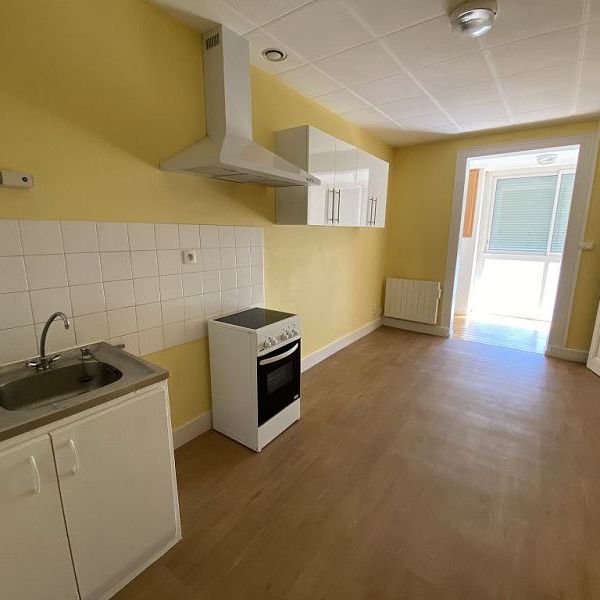 : Appartement 37 m² à MONTBRISON - Photo 1