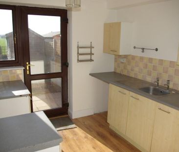 1 bedroom flat to rent - Photo 4