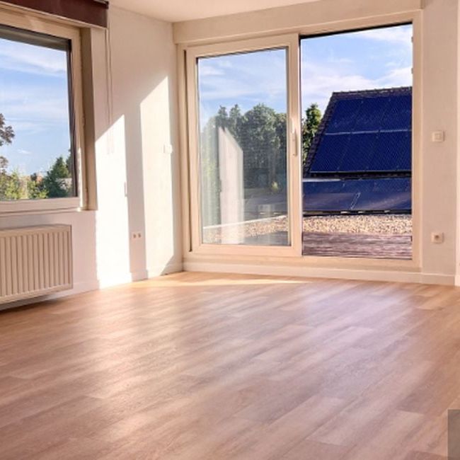 Appartement te huur in Kermt voor € 820 met 1 slaapkamer - Photo 1