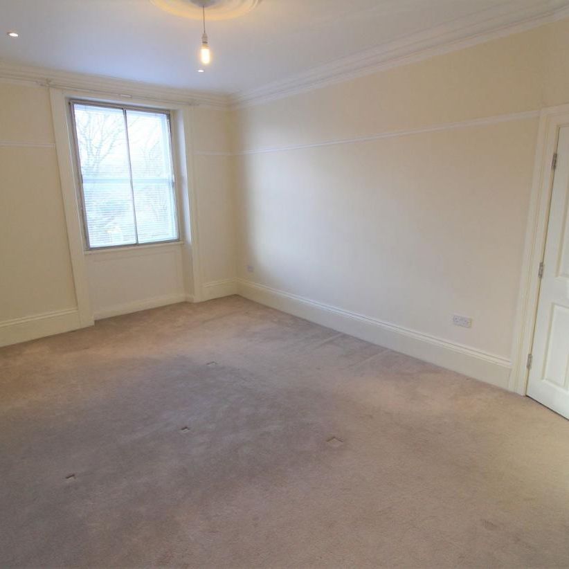 Trinity Street, Huddersfield, HD1 4DT - Photo 1