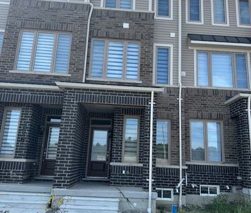 For Lease - 2918 Whites Road, Pickering, Ontario - Photo 4