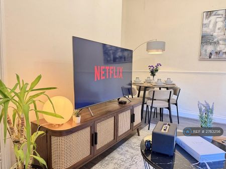 2 bedroom flat to rent - Photo 3