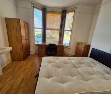 5 Bed Terraced House, Grant Avenue, L15 - Photo 5