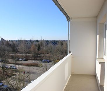 3-Raum-Wohnung mit super Einkaufsmöglichkeiten - Foto 2